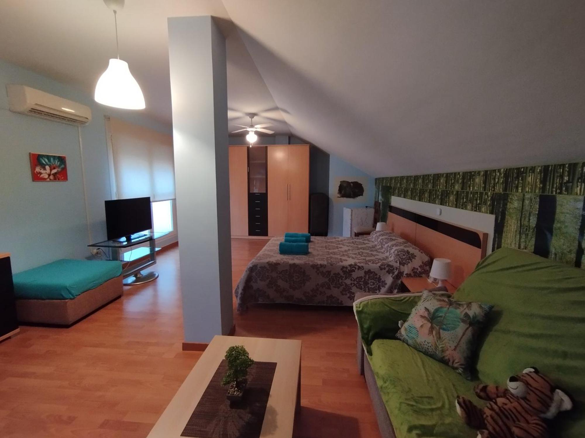 Apartamento Alhondiga Hervas Exterior photo