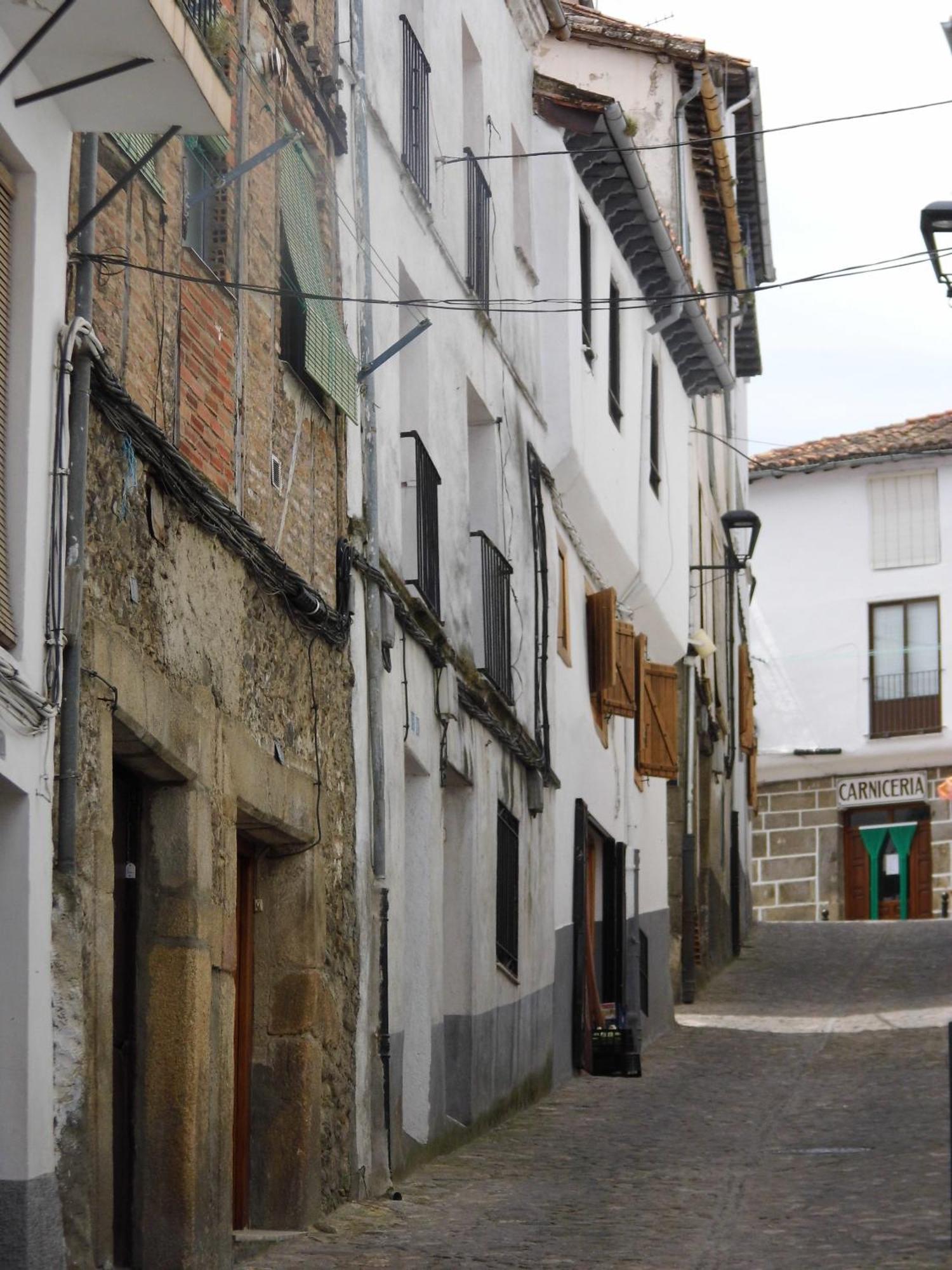 Apartamento Alhondiga Hervas Exterior photo